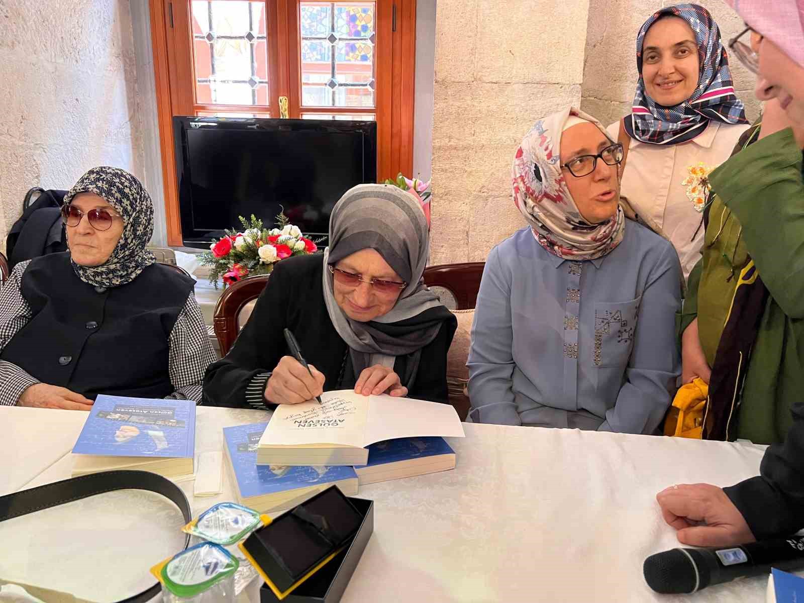 gonulluluge-adanmis-bir-omur-kitap-oldu-dr-gulsen-atasevenin-hikayesi-okuyucuyla-bulustu