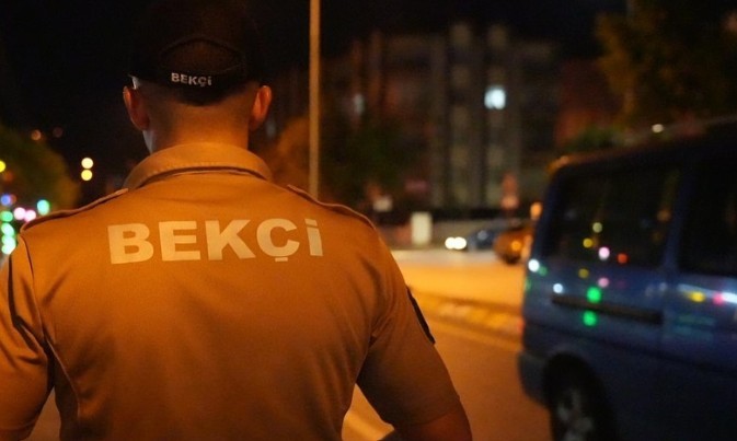 ispartada-1-saatlik-trafik-ve-asayis-uygulamasinda-126-kisi-kontrol-edildi