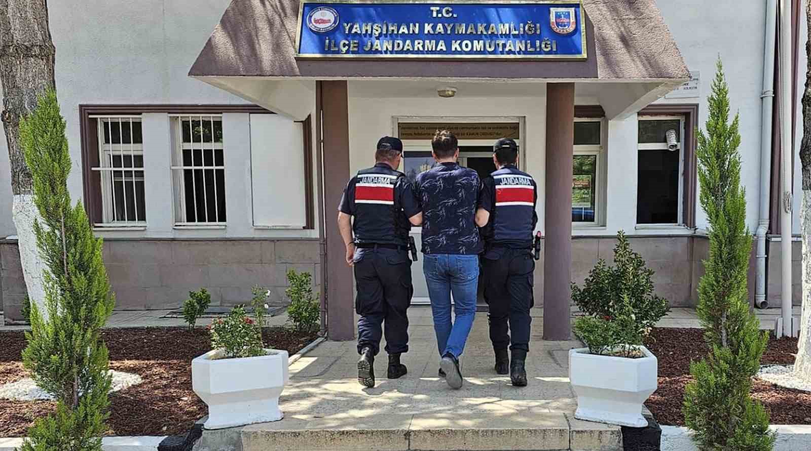 kirikkalede-aranan-4-hukumlu-jandarma-ekiplerince-yakalandi