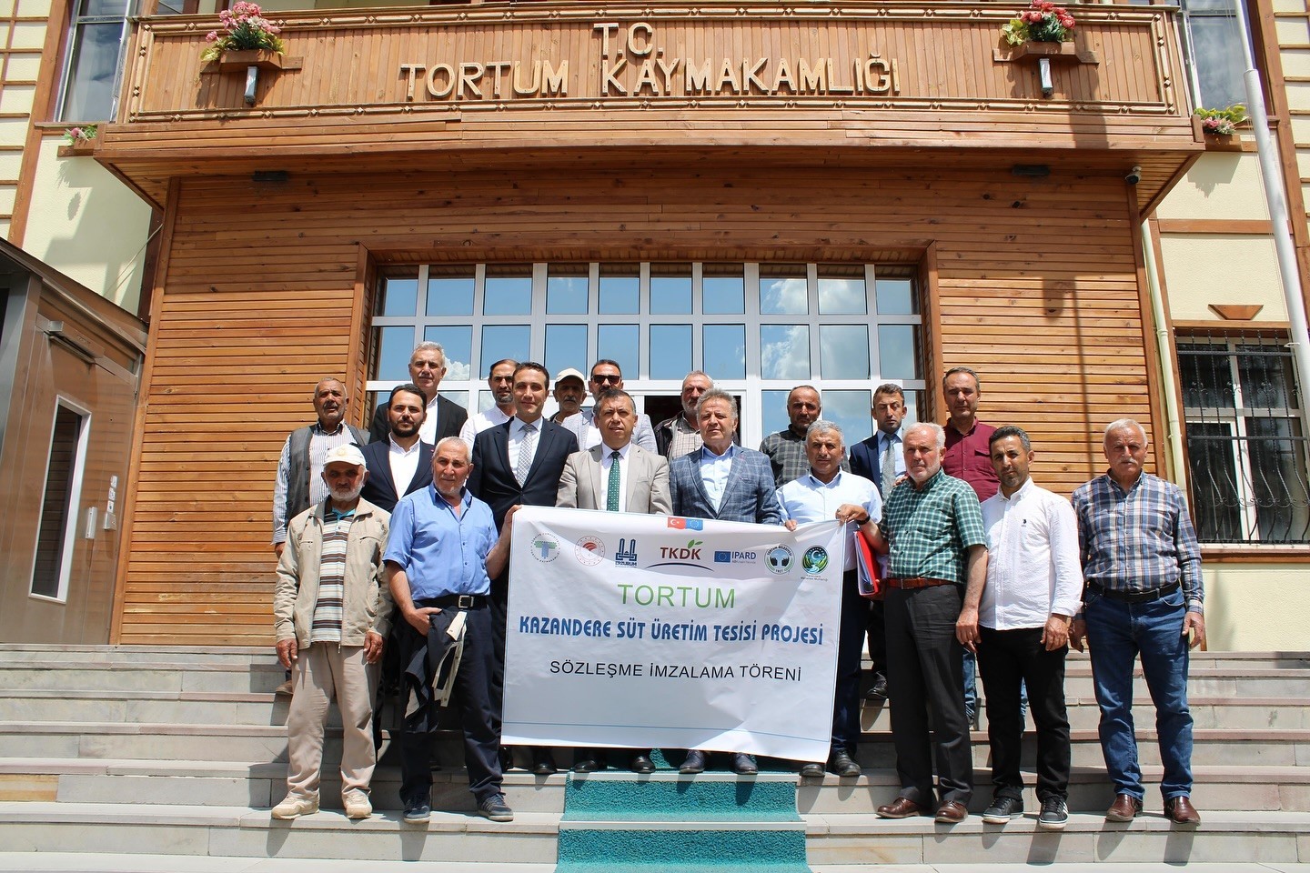 sut-uretimi-icin-30-milyonluk-projenin-imzalari-atildi