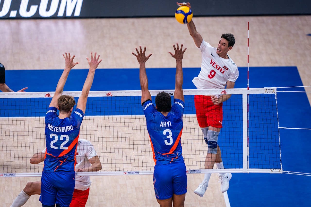 2025-voleybol-milletler-ligi-hollanda-3-turkiye-1