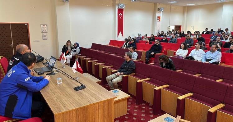afet-ve-farkindalik-egitimi-duzenlendi