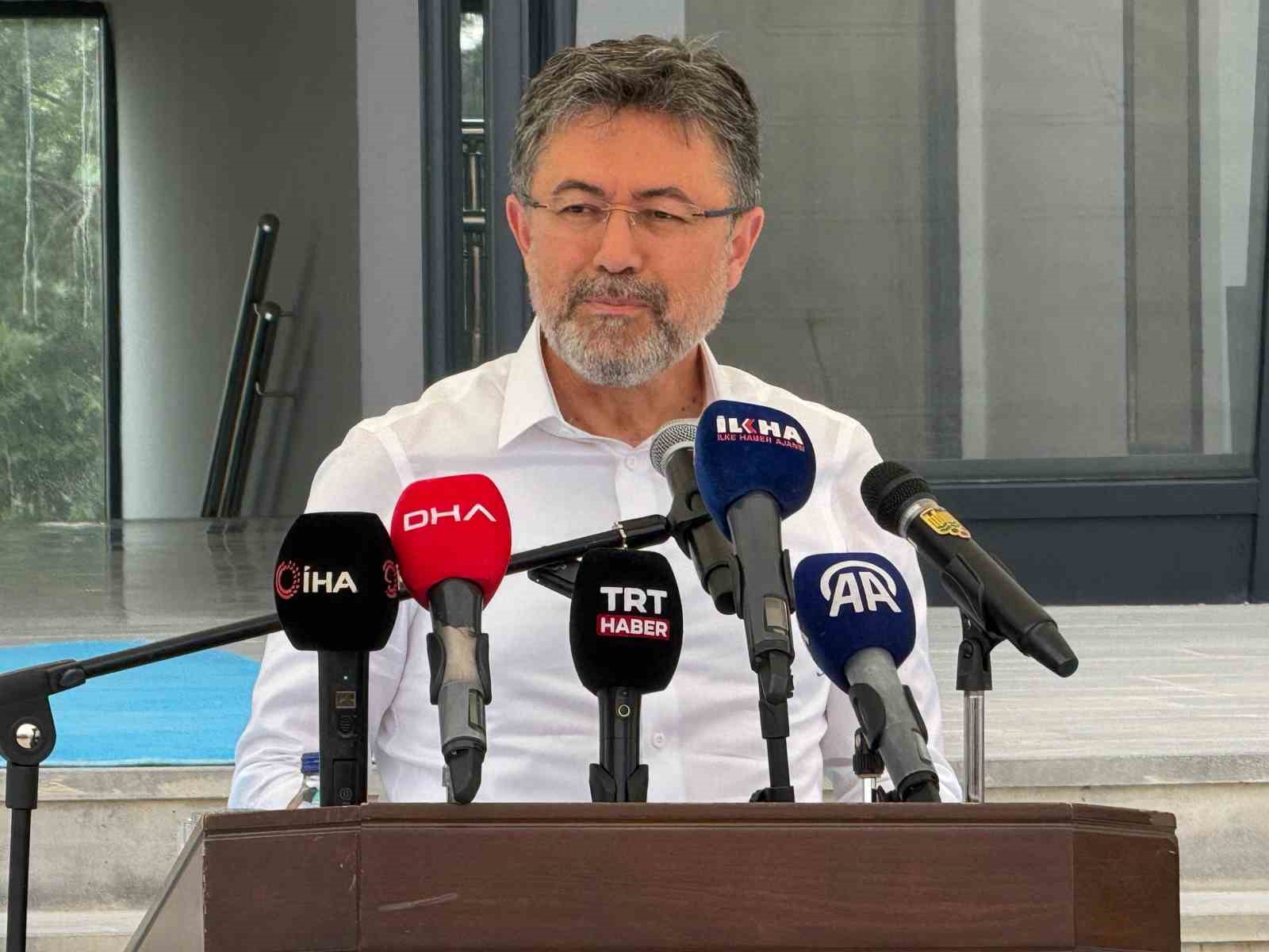 bakan-yumakli-su-anda-turkiye-genelinde-hasatta-yuzde-5-seviyesine-ulasildi