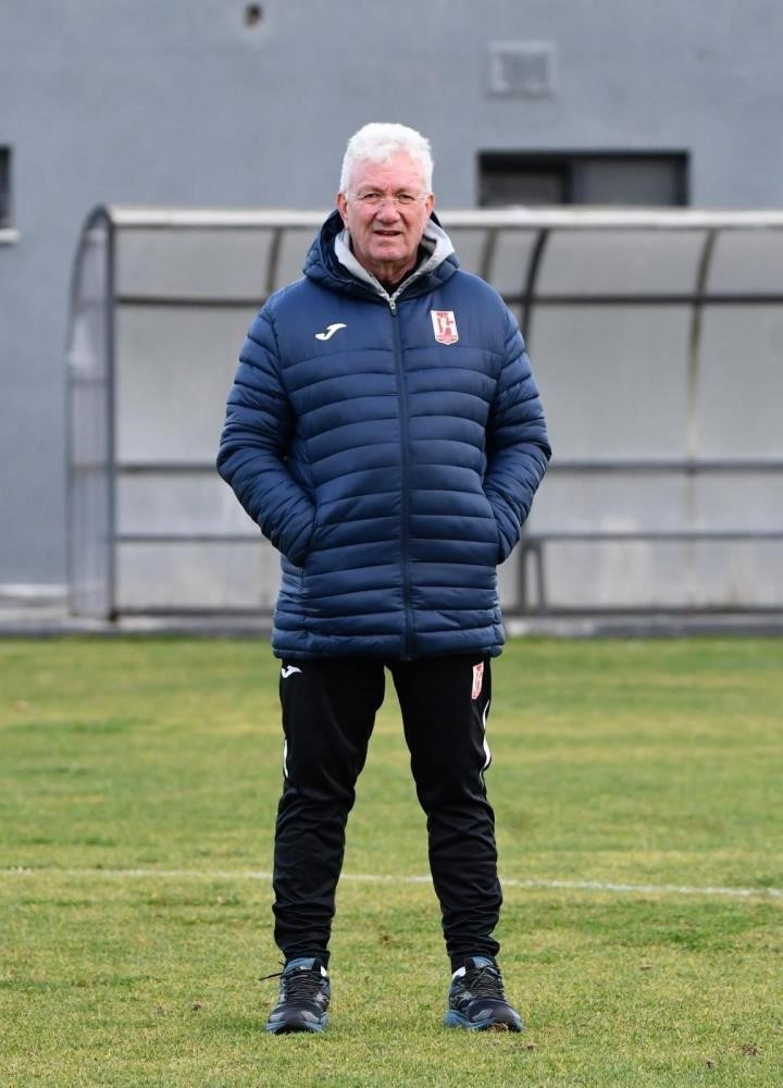 balikesirsporda-ismail-ertekin-ile-yollar-ayrildi