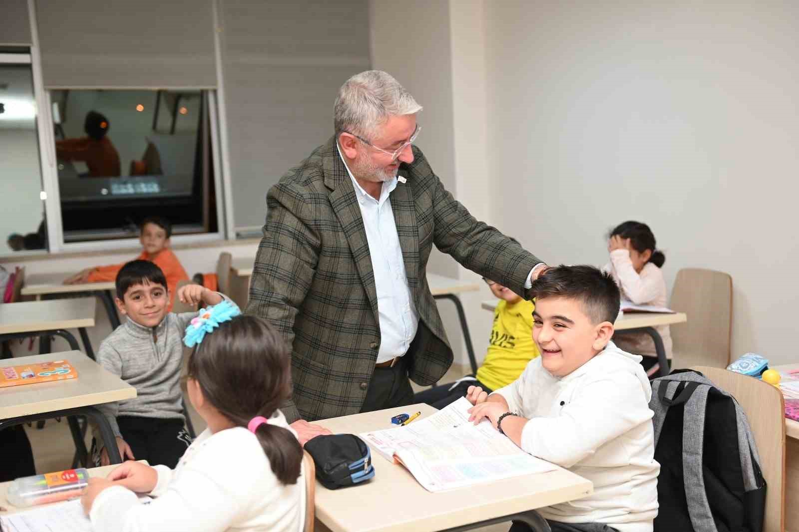 corum-belediyesinden-cocuklara-dolu-dolu-yaz-okulu-programi