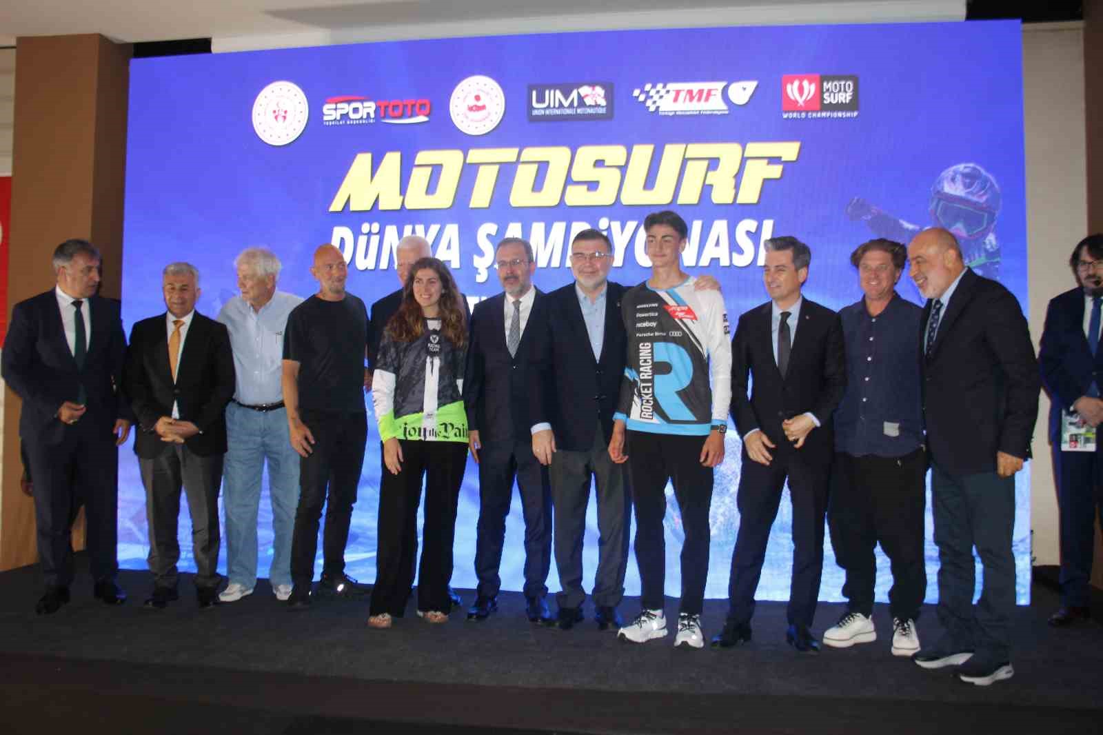 dunya-motosurf-sampiyonasi-cesmede-duzenlenecek