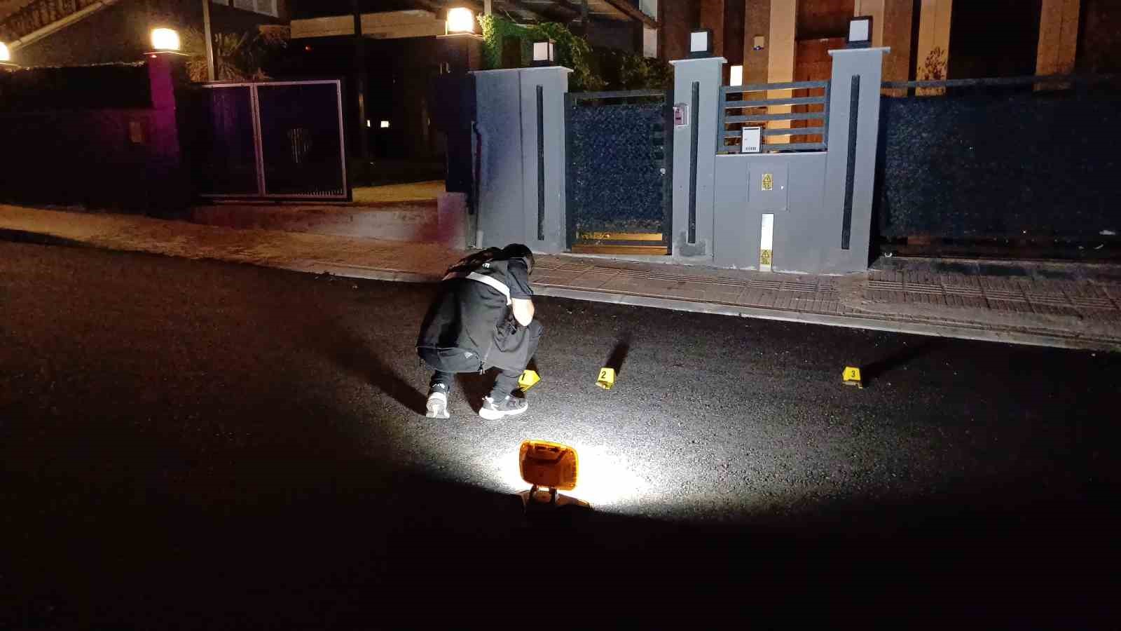 eve-tufekle-ates-acip-kactilar-polis-motosikletli-saldirganlarin-pesinde