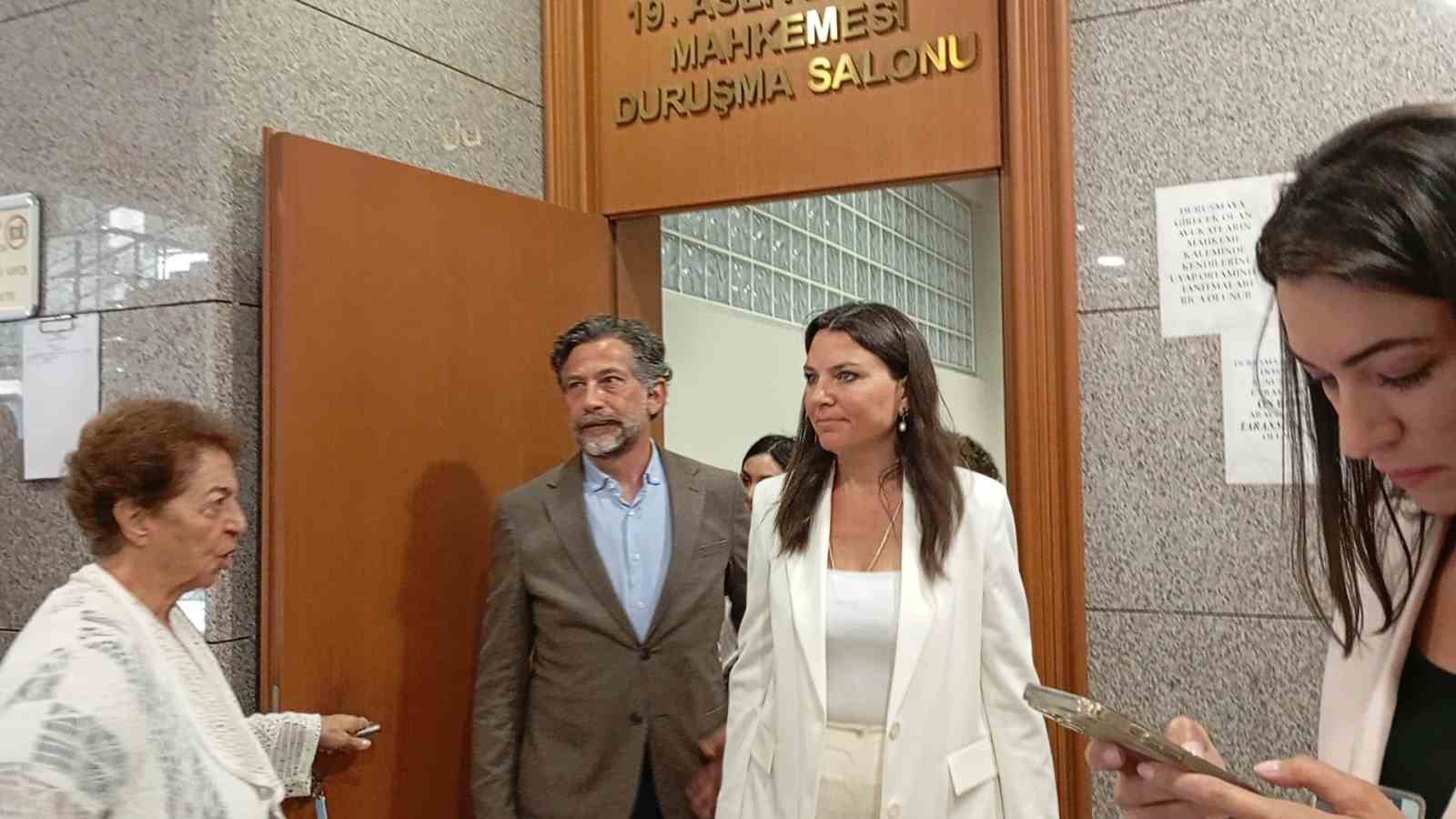 gazeteci-ece-uner-ilk-kez-hakim-karsisina-cikti