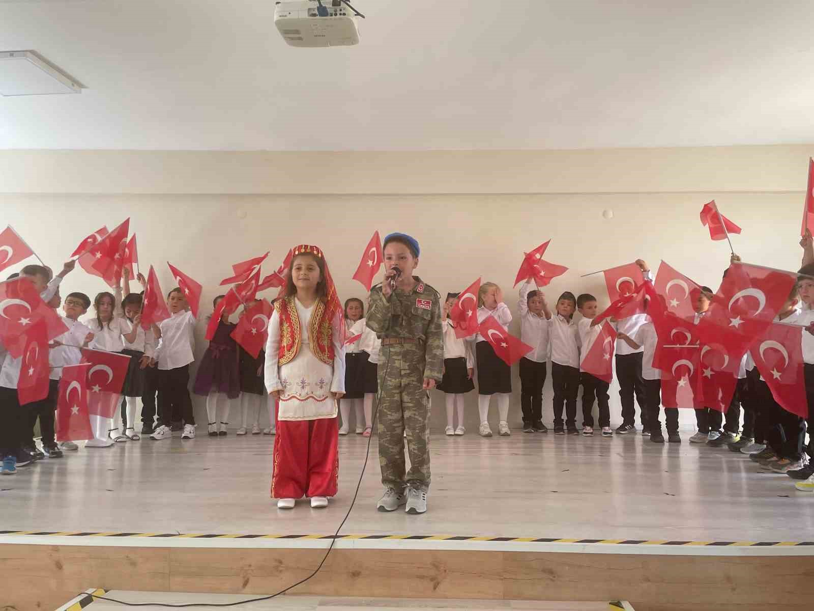 hisarcik-cumhuriyet-ilkokulunda-okuma-bayrami