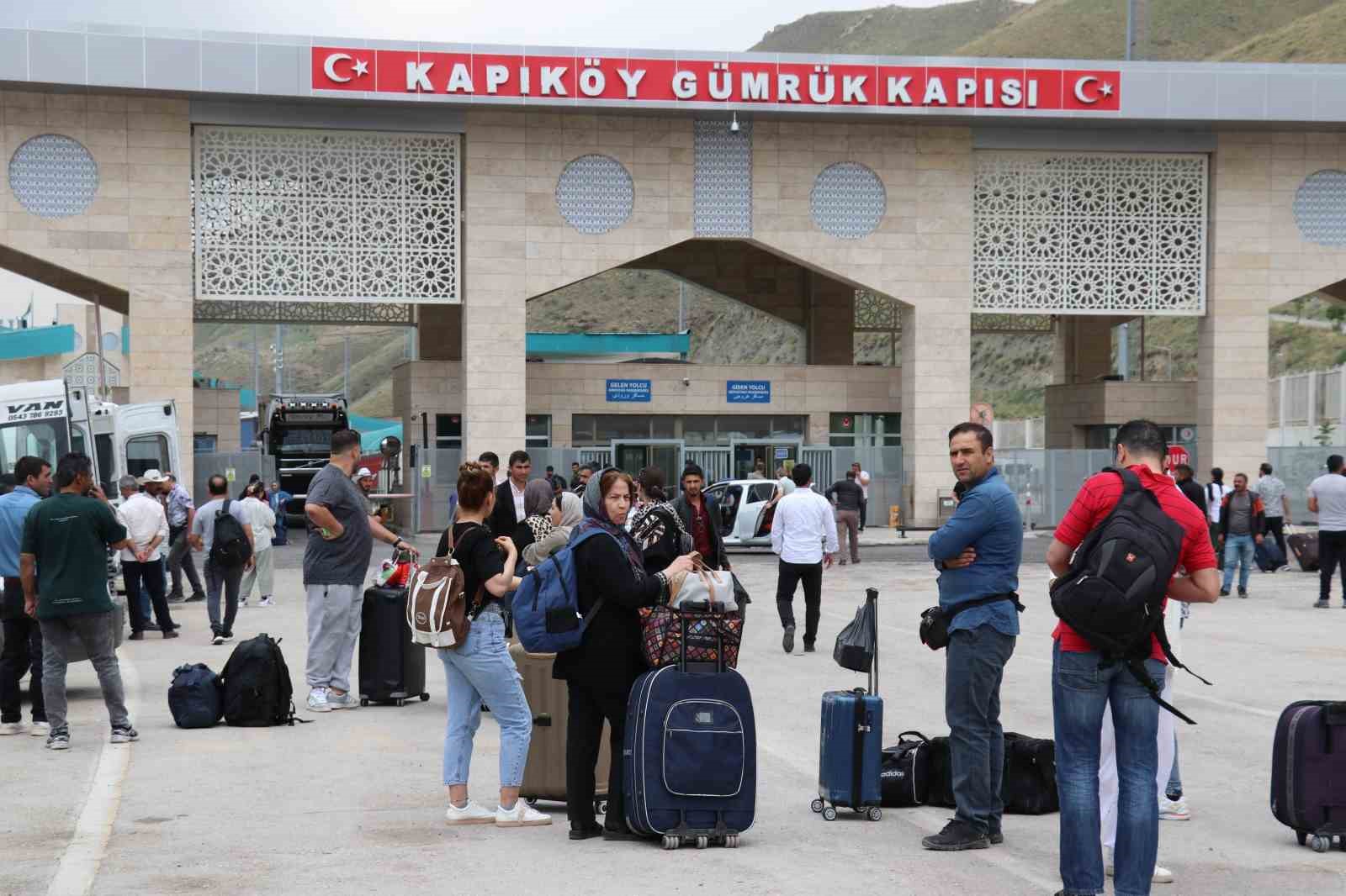 iranli-turistlerden-israile-tepki-intikam-duygusu-icindeyiz