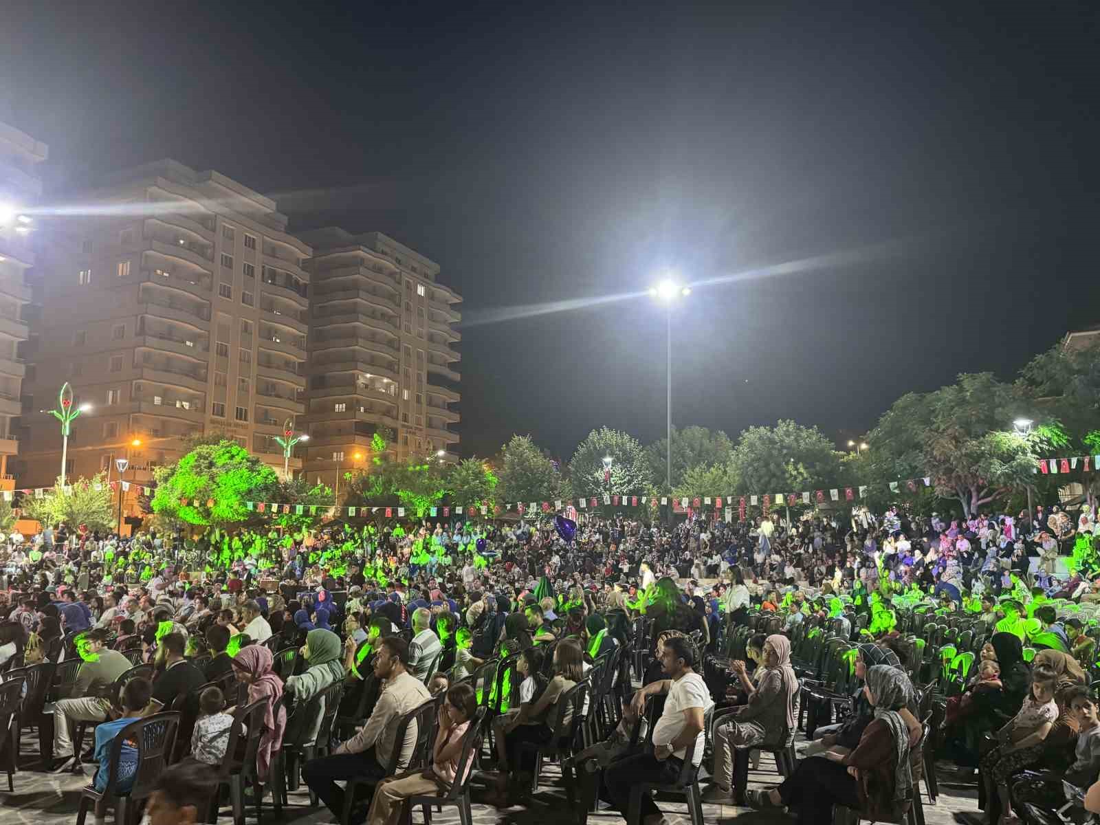 mardinde-17-yesilli-kiraz-festivali-basladi