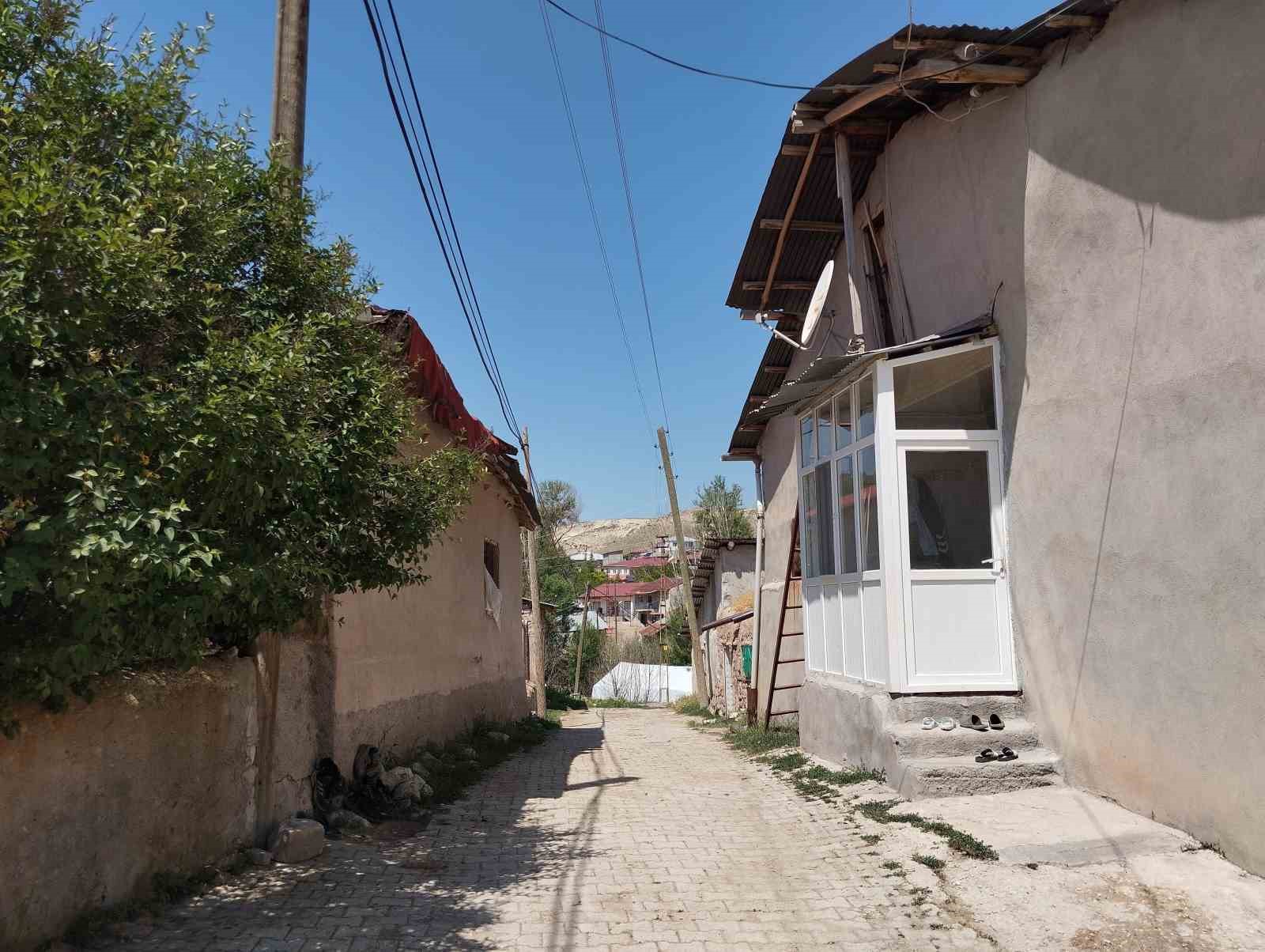 sivasta-4-0-buyuklugunde-deprem