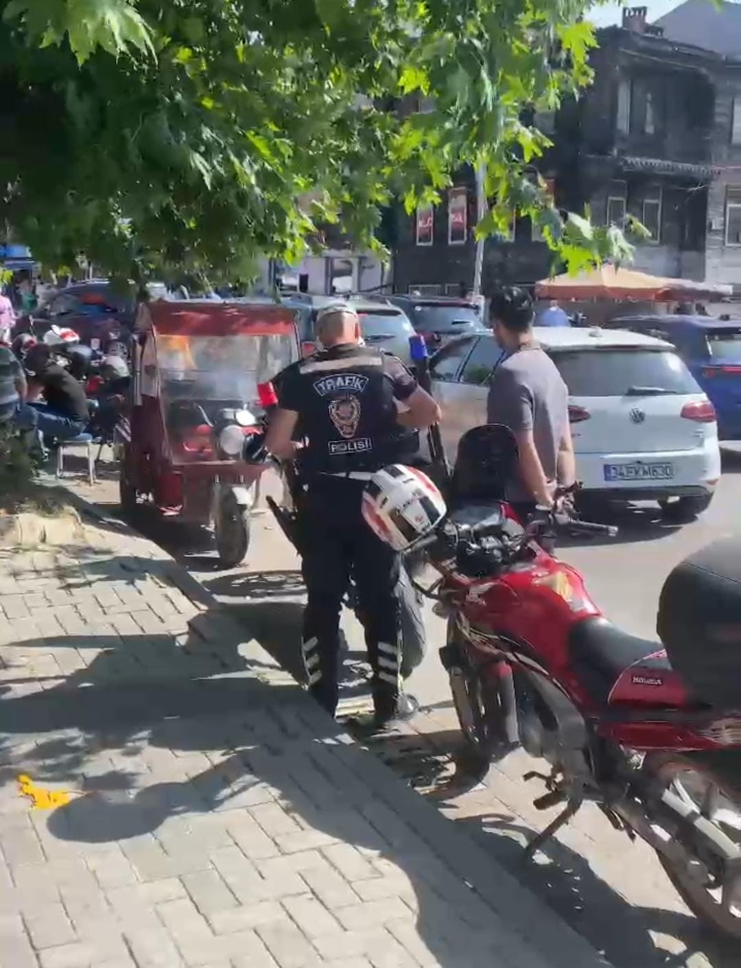 ters-yonden-gelen-motosiklet-surucusune-para-cezasi