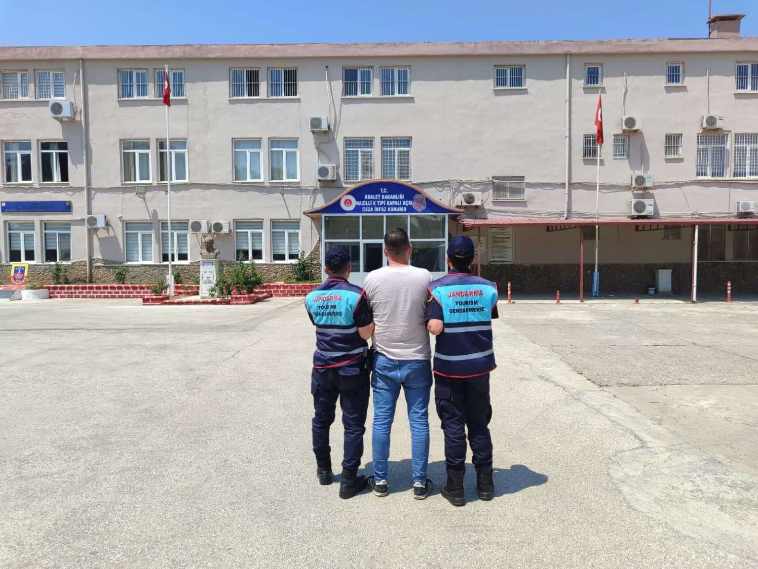 uc-ayri-suctan-aranan-sahis-nazillide-yakalandi