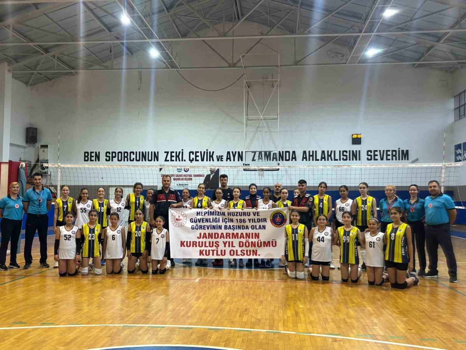 voleybolcular-jandarmayi-unutmadi
