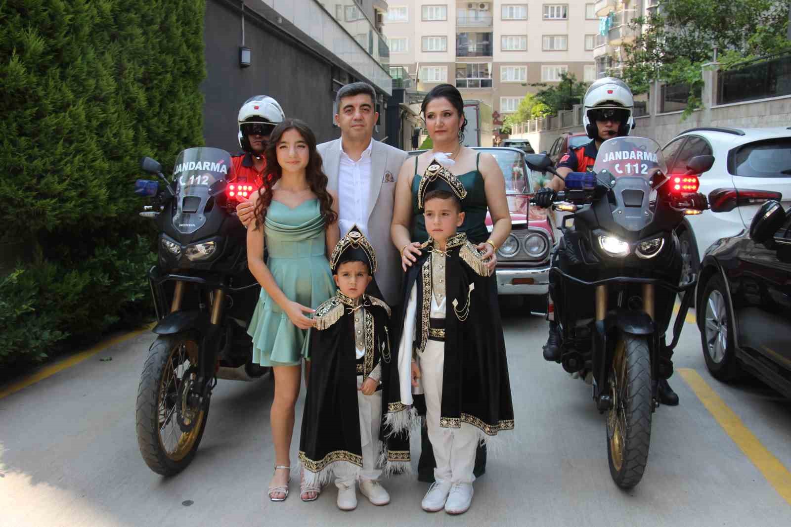 hem-teskilat-gururunu-hem-baba-sevincini-bir-arada-yasadi