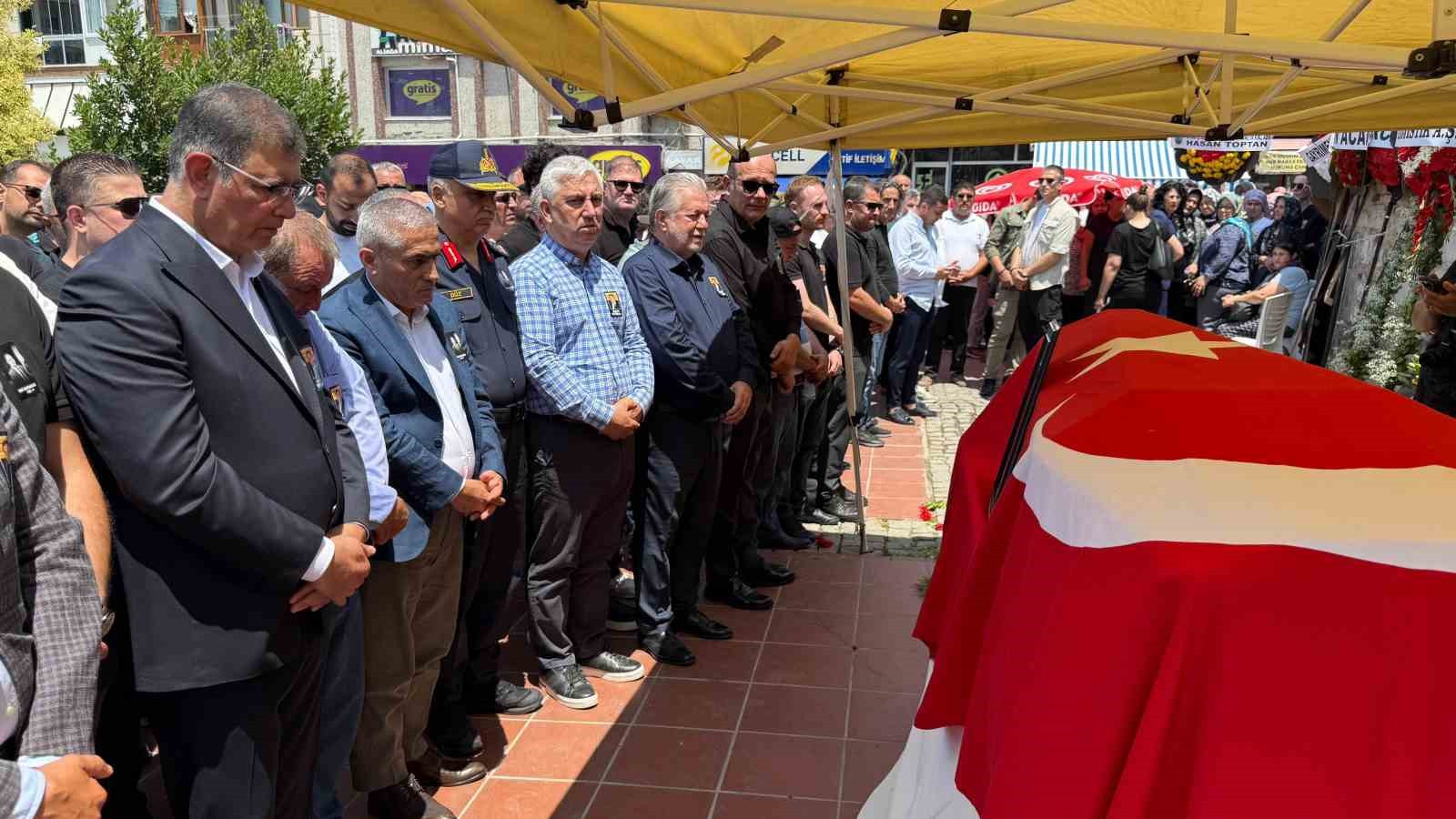 izmir-esnaf-camiasi-salih-yiyitalpi-kaybetti