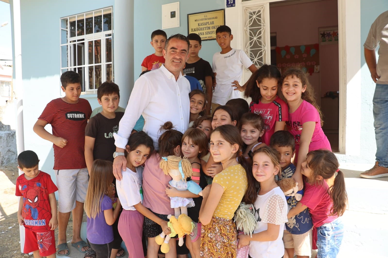 ozgur-arici-baba-varligi-ile-guc-veren-aile-birliginin-bel-kemigidir