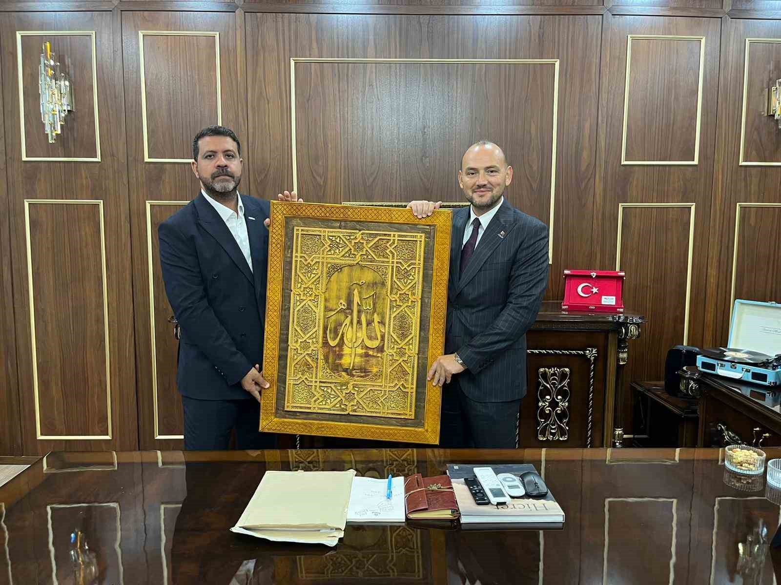 terorsuz-turkiye-bulusmalari-gerceklestiren-musiadtan-isadami-bozkusa-anlamli-ziyaret