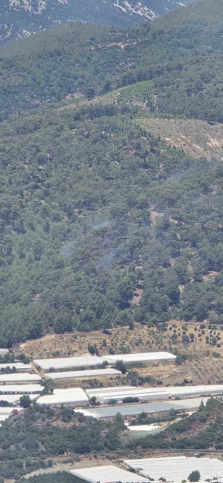 antalyadaki-orman-yangini-kontrol-altina-alindi