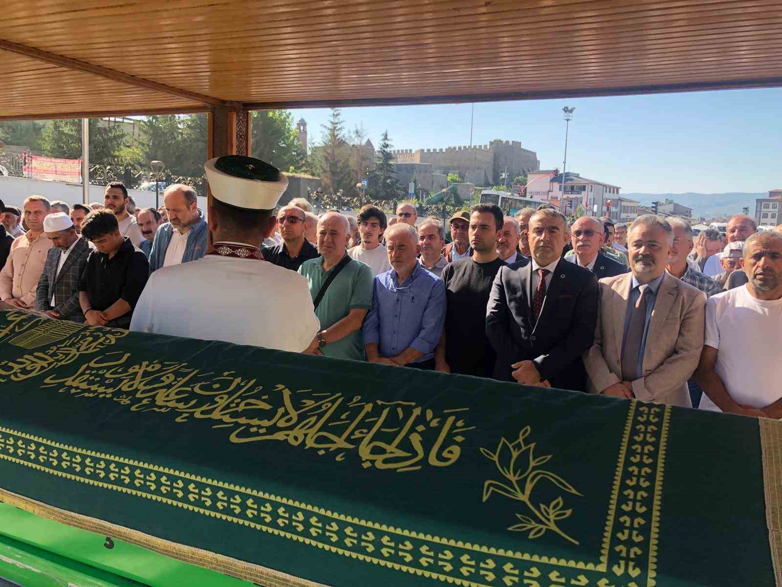 alkan-ailesinin-aci-gunu