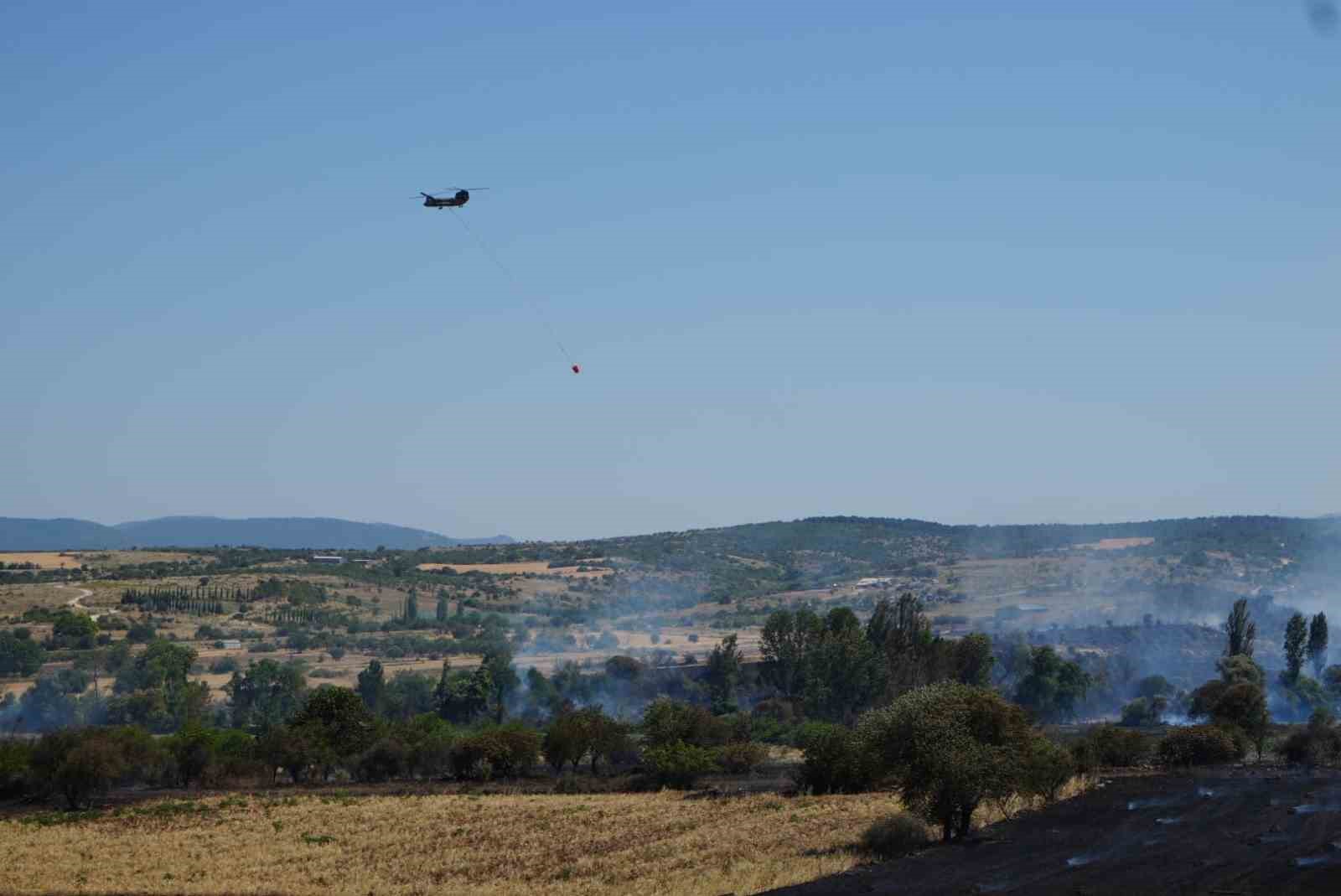 balikesir-pamukcuda-arazi-yanginina-mudahale-ediliyor