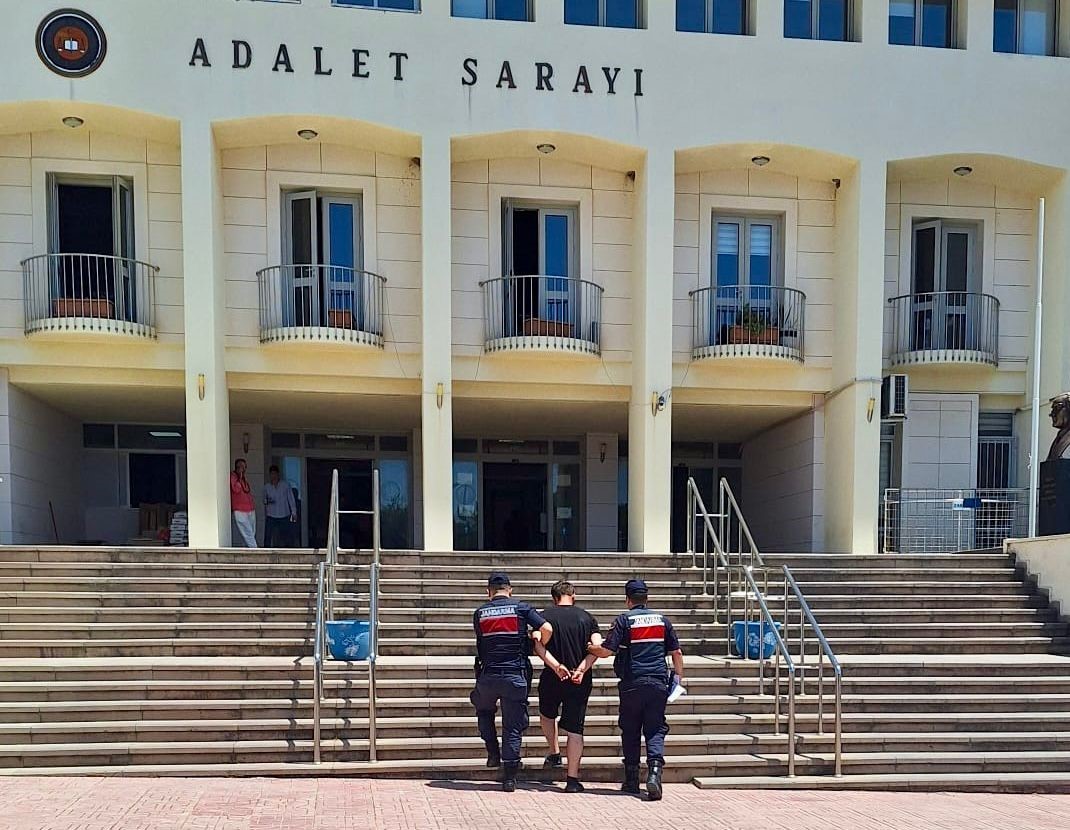 iki-ayri-suctan-aranan-sahis-yakalandi