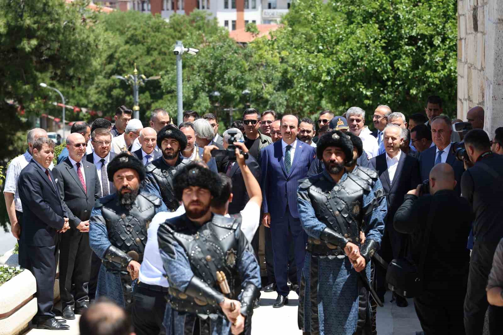 konyanin-darulmulk-olusunun-928-yil-donumu-kutlamalari-basladi
