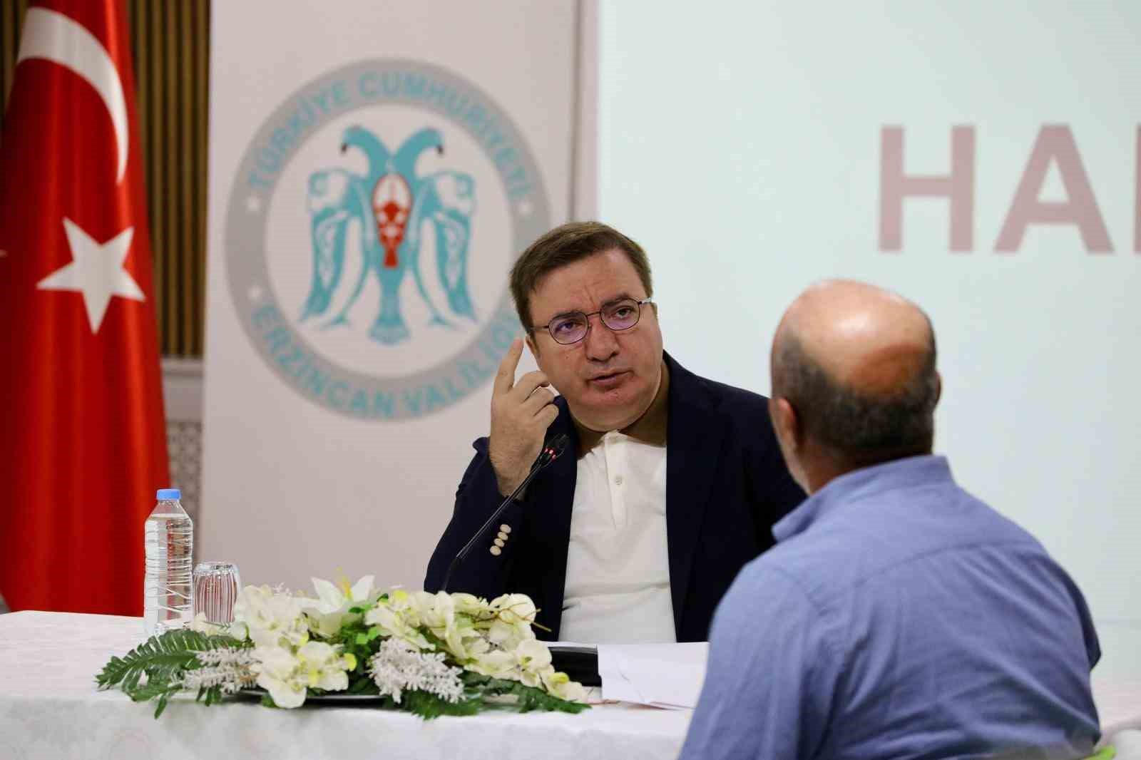 vali-aydogdu-halk-gununde-44-vatandasi-dinledi