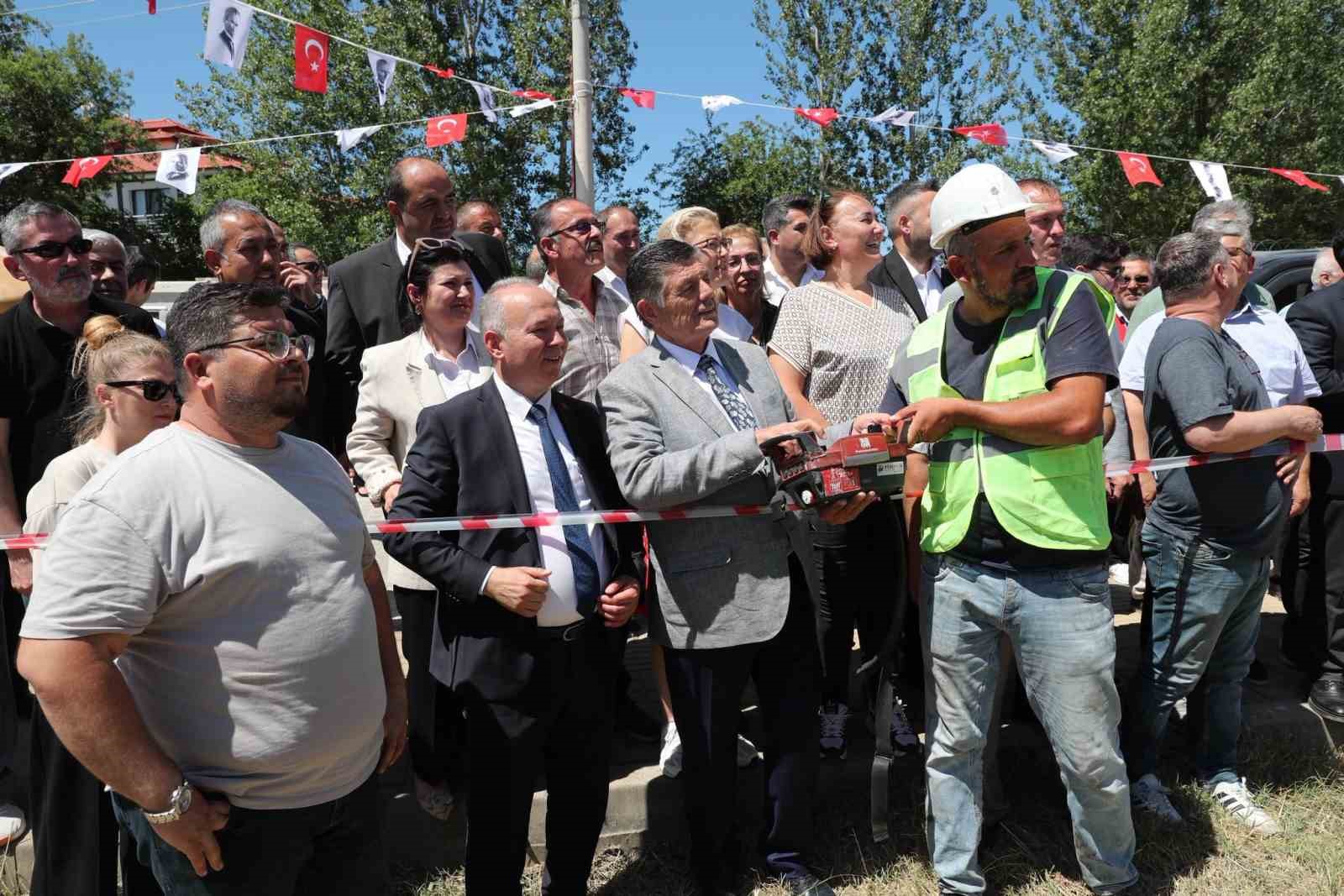 genclik-merkezi-projesinin-temeli-atildi