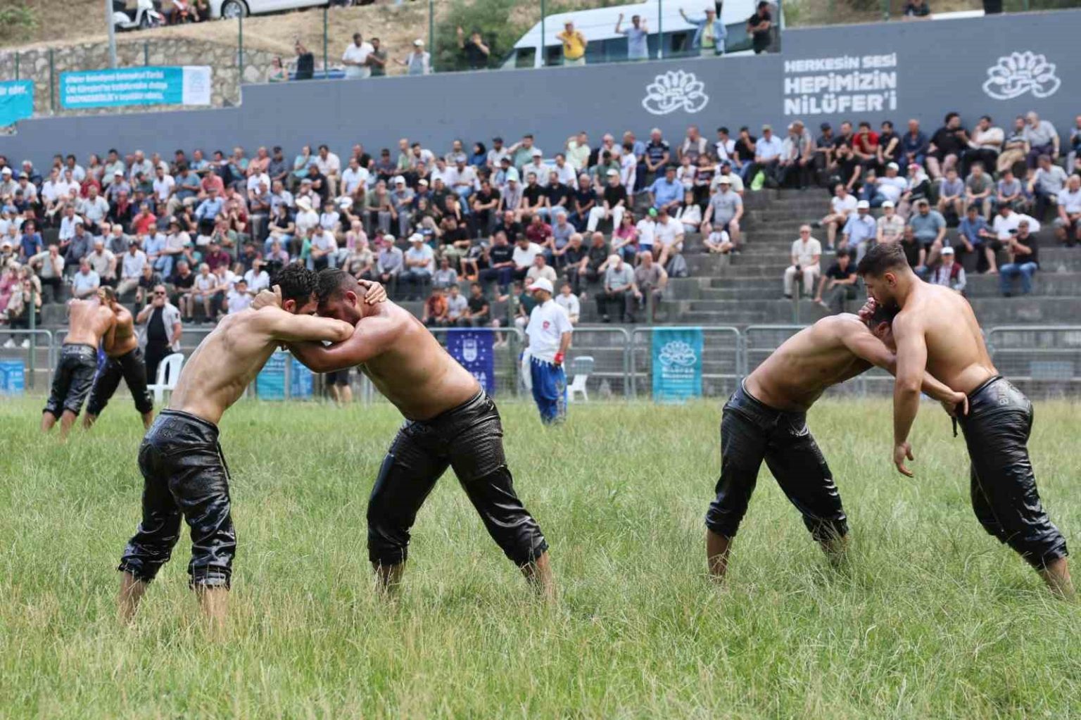 bursada-63-tarihi-cali-yagli-guresleri-heyecani