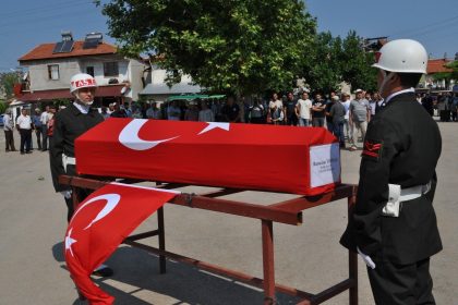 ispartali-kore-gazisi-ramazan-topdas-son-yolculuguna-ugurlandi