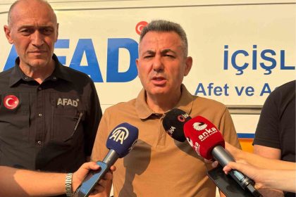 izmir-valisi-elban-yangin-henuz-kontrol-atina-alinmadi