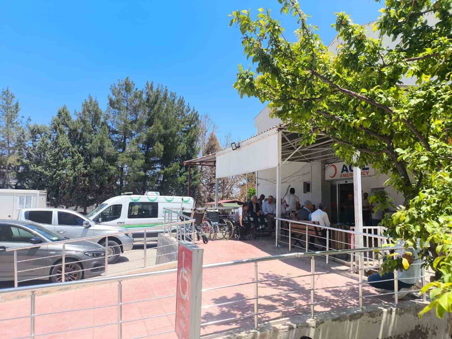 kaynak-yaptigi-sirada-elektrik-akimina-kapilan-genc-hayatini-kaybetti