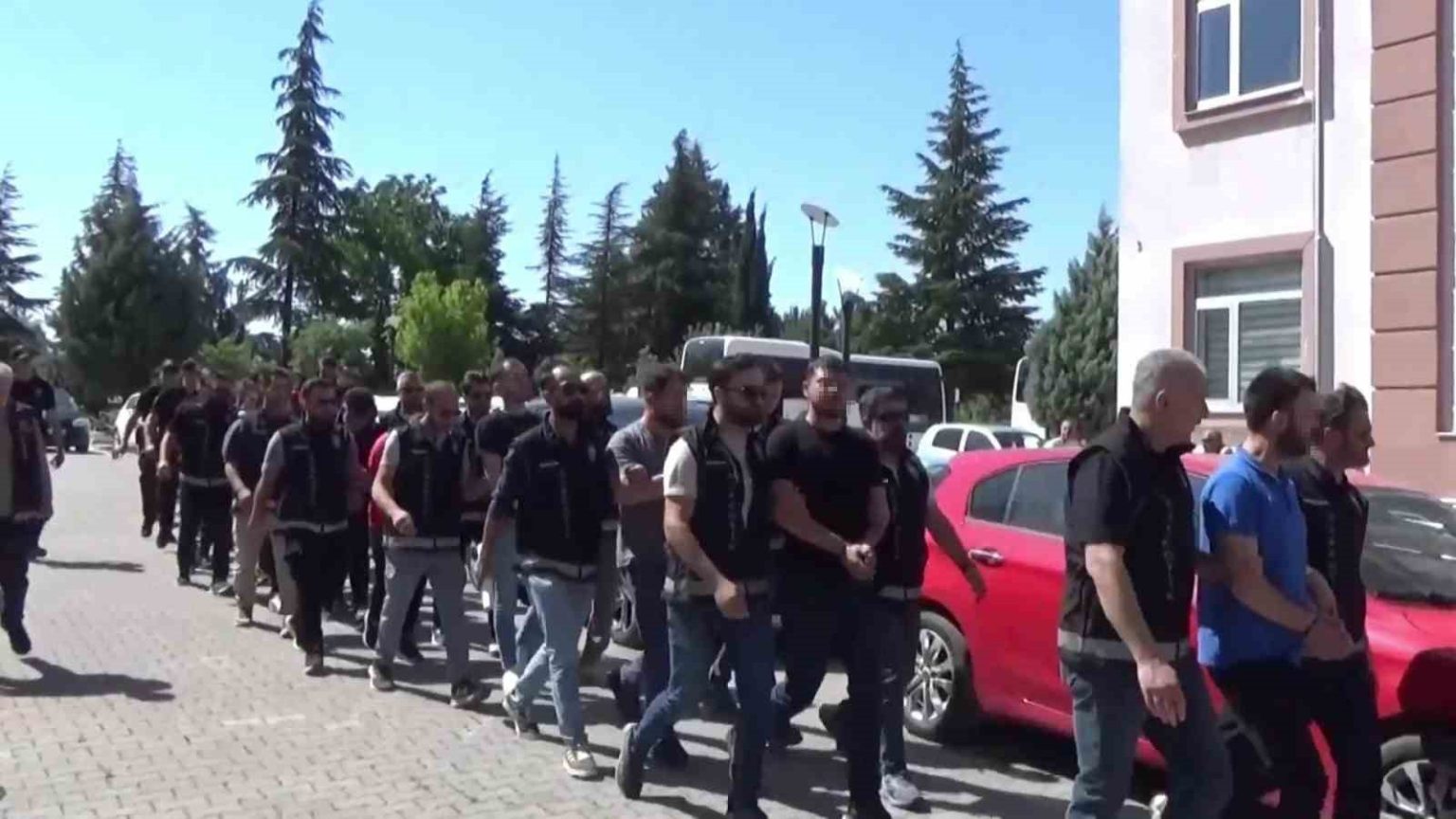 amasya-ve-ankarada-uyusturucu-sebekelerine-operasyon-13-tutuklama