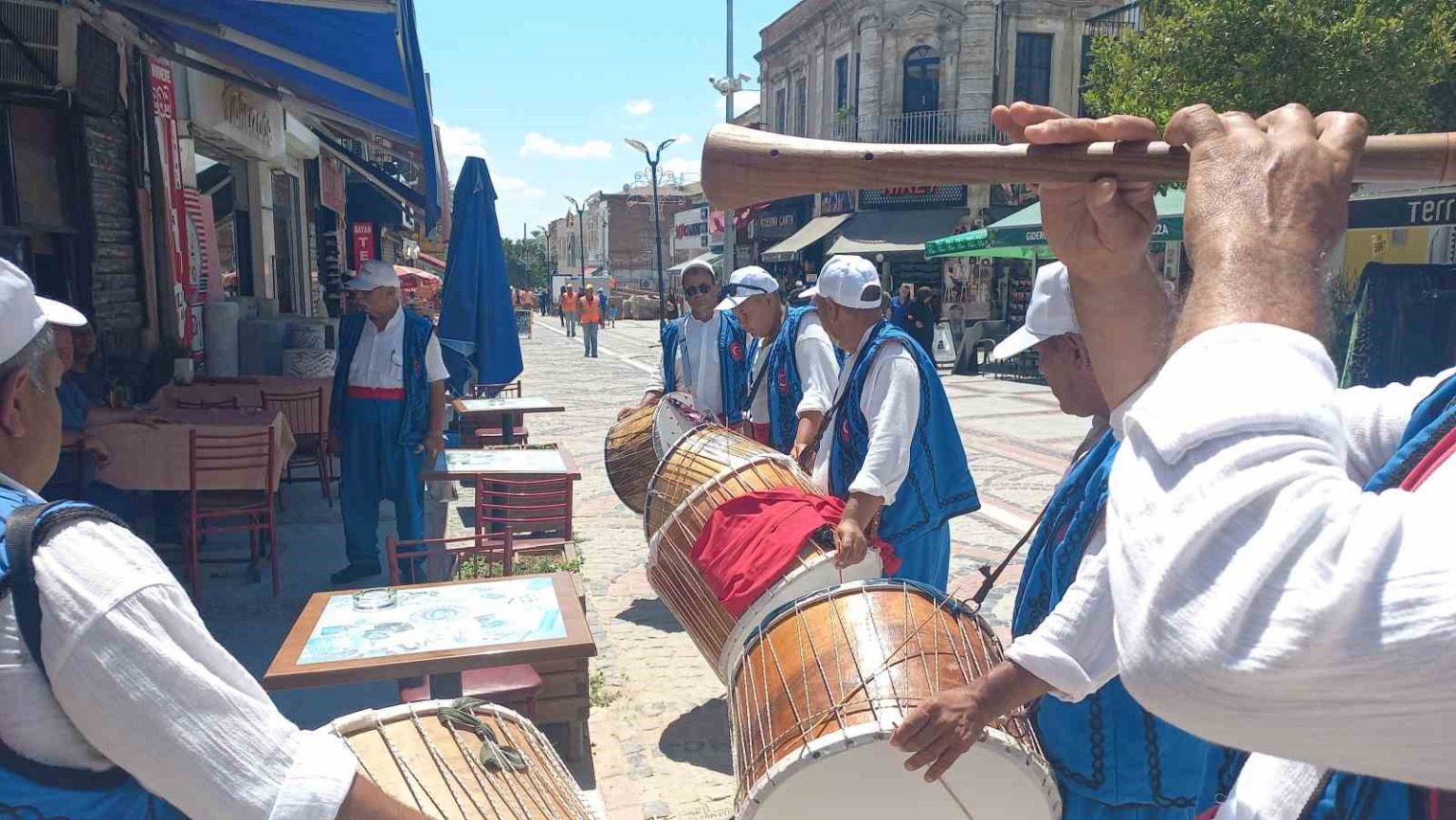 edirnede-halka-davul-zurnali-kirkpinar-daveti