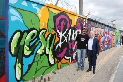 gencler-graffiti-senligi-ile-kente-renk-katti