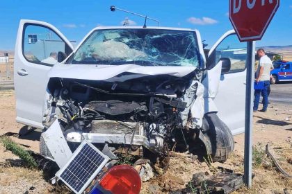 kirikkalede-minibus-ile-hafif-ticari-arac-carpisti-6-yarali