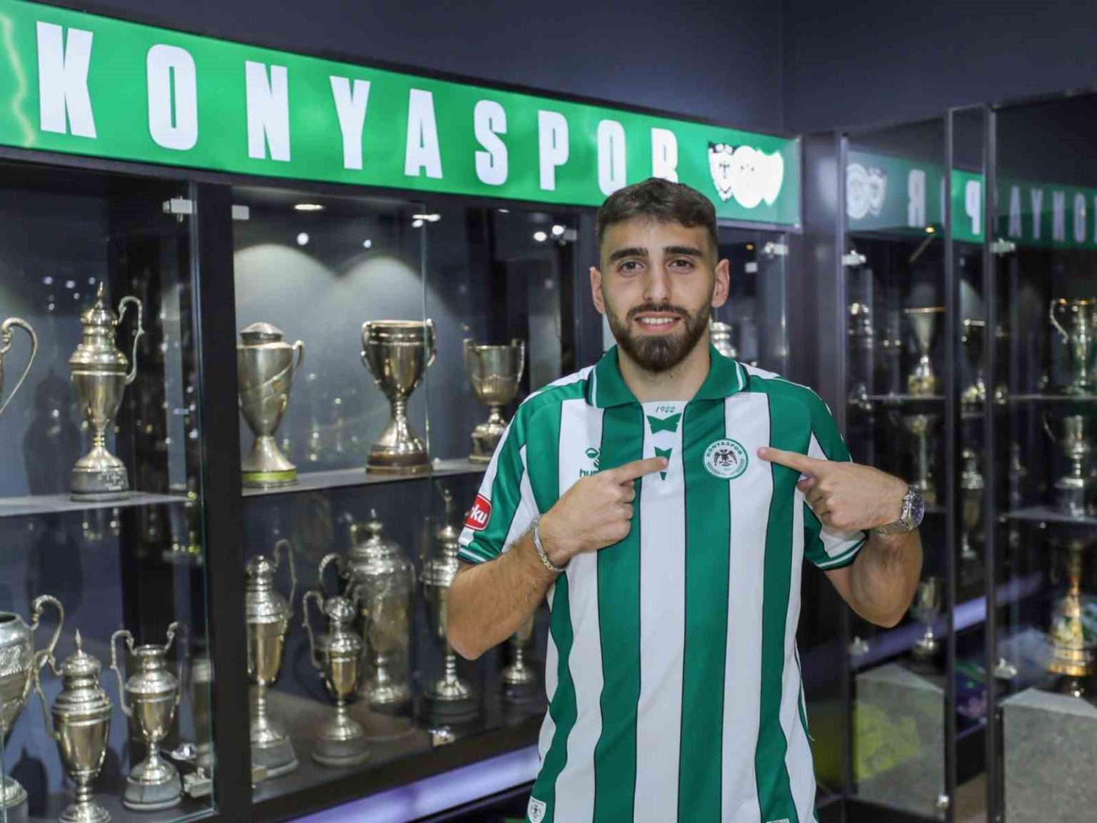 konyaspor-mucahit-ibrahimoglunu-katti