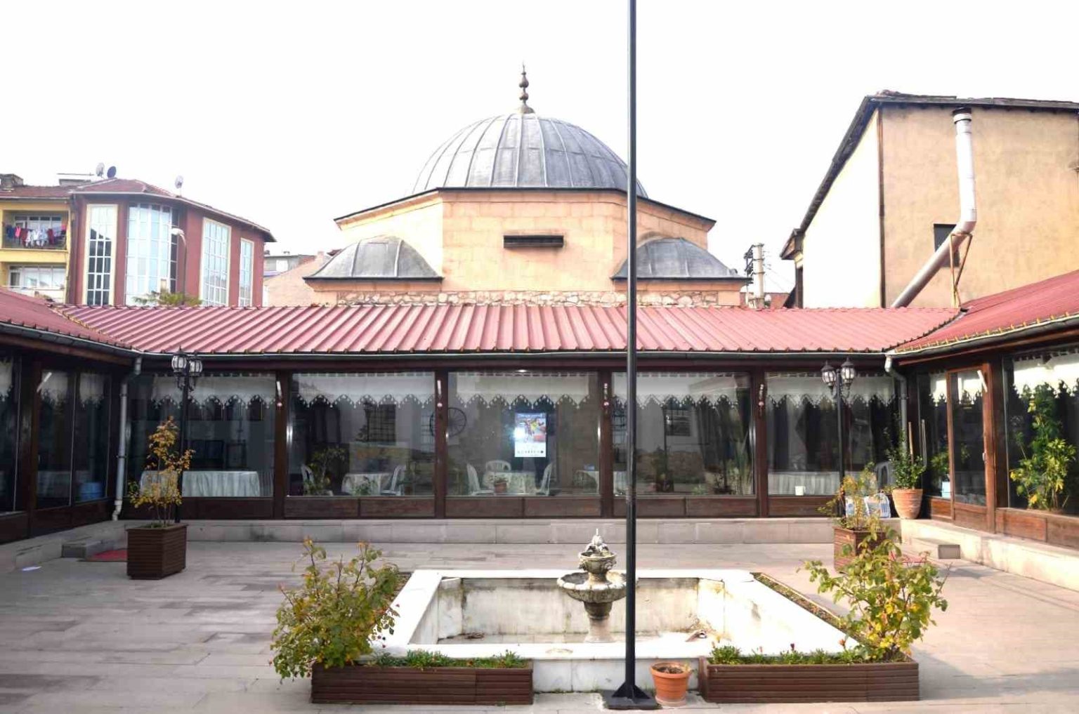kutahya-rustem-pasa-medresesi-tarihe-isik-tutuyor
