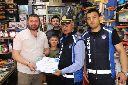 zabita-ekiplerinin-kaldirim-isgal-denetimleri-devam-ediyor