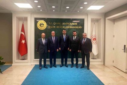 ak-parti-kayseriden-bakan-kuruma-ziyaret