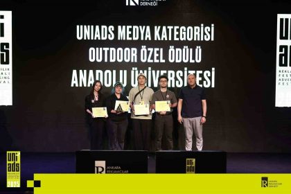 anadolu-universitesi-ogrencilerine-uniads-2025ten-odul