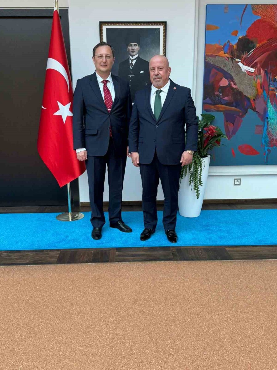 atgb-baskani-buyurman-berlin-buyukelcisi-turan-ile-gorustu