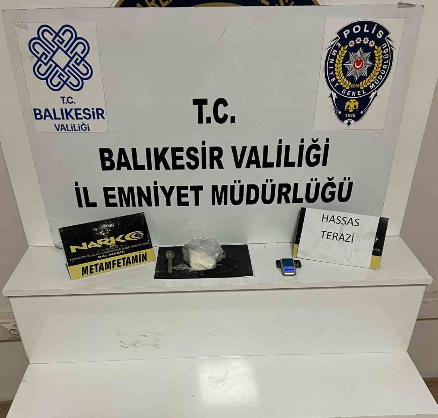 balikesirde-uyusturucu-taciri-3-kisi-tutuklandi