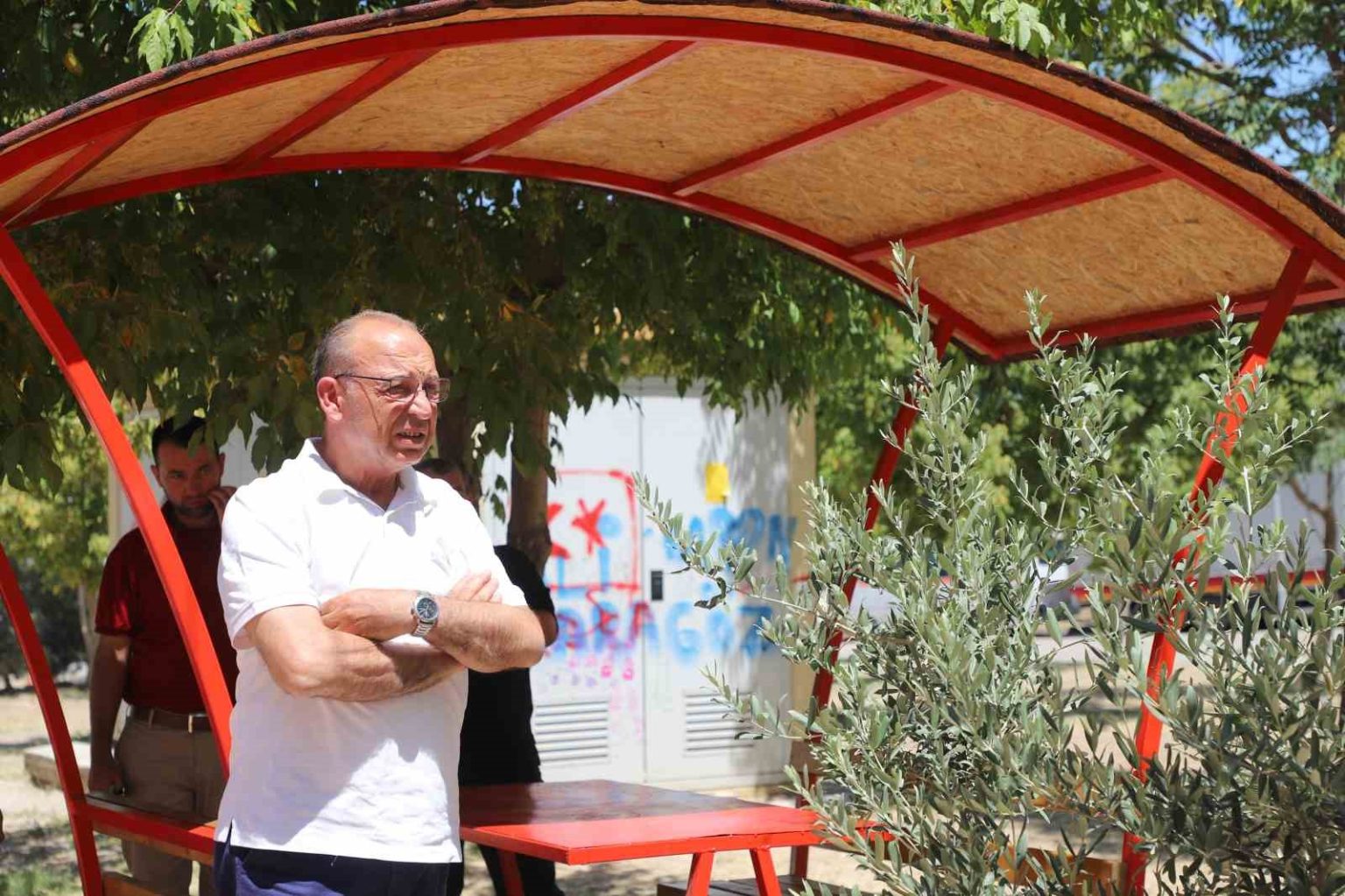 baskan-akin-yesil-alanlarda-incelemelerde-bulundu