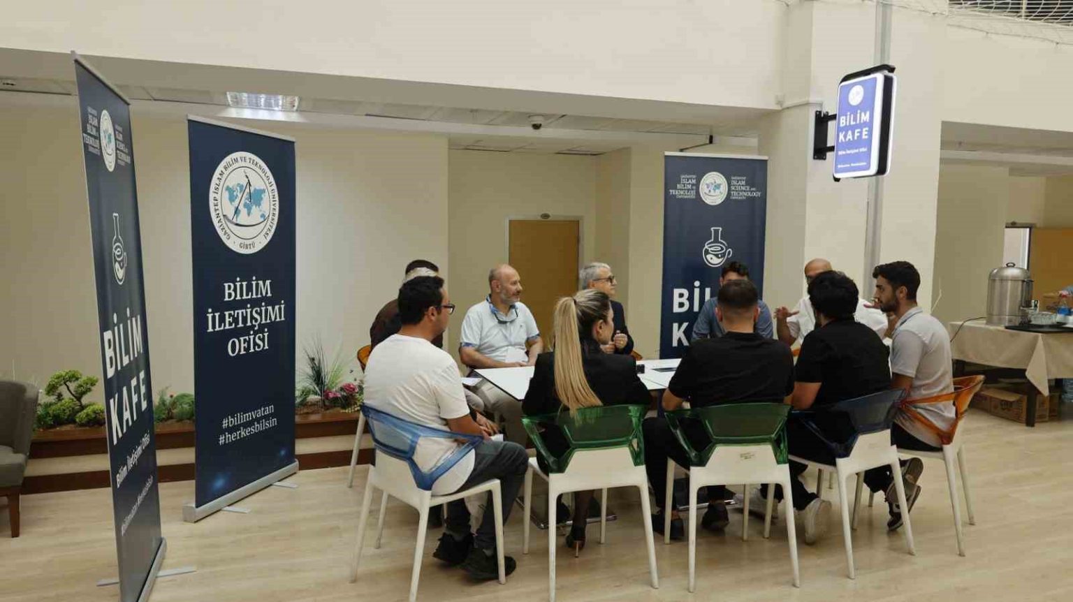 bilim-kafe-etkinlikleri-81-ilde-es-zamanli-olarak-hayata-gecirildi