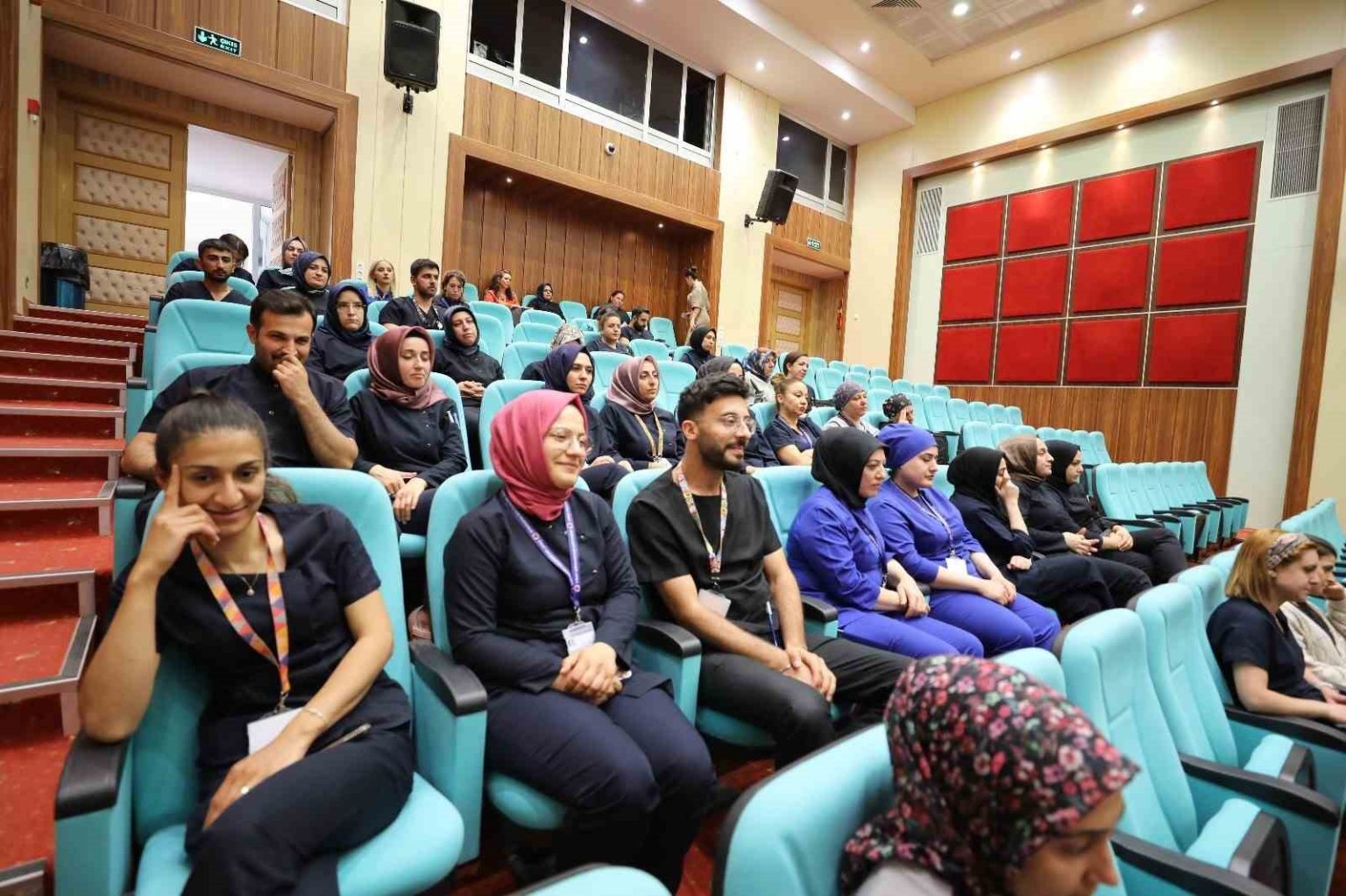 fu-hastanesi-calisanlarina-kadina-yonelik-siddetle-mucadele-semineri
