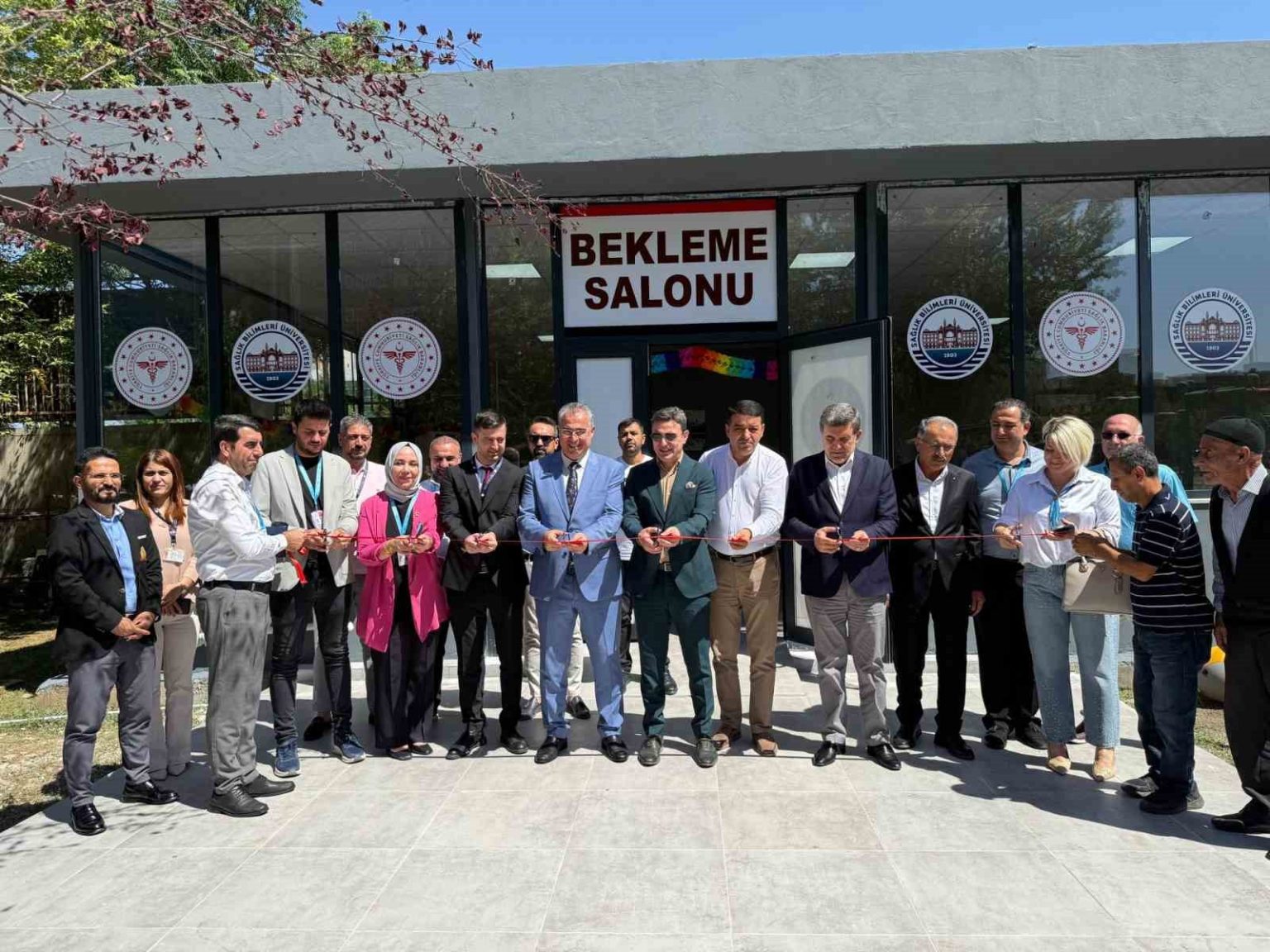kayapinarda-kadin-dogum-ve-cocuk-hastanesine-bekleme-salonu-destegi