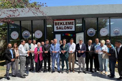 kayapinarda-kadin-dogum-ve-cocuk-hastanesine-bekleme-salonu-destegi
